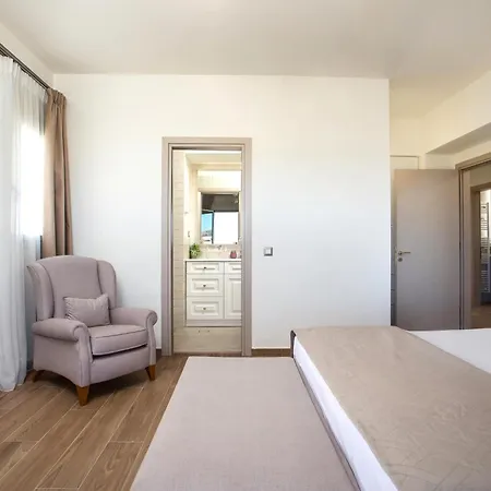 Aeon Rhodes - New With Private Pool עיר רודוס