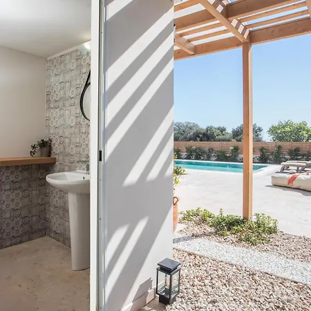 Aeon Rhodes - New With Private Pool עיר רודוס