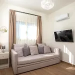 Aeon Rhodes - New With Private Pool *