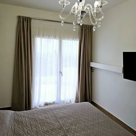 Aeon Rhodes - New With Private Pool