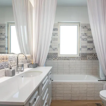 Vila Aeon Rhodes - New With Private Pool *