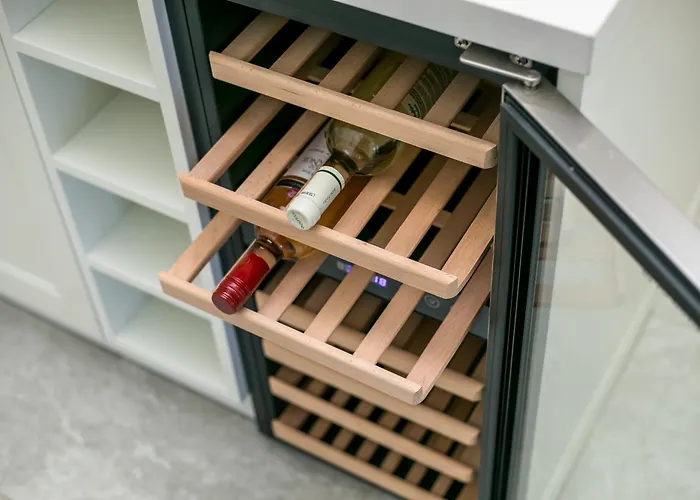 Aeon Rhodes - New With Private Pool *